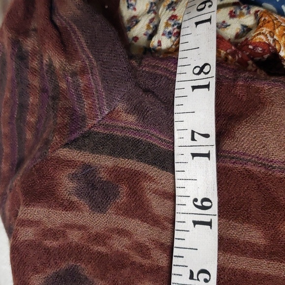 Vintage anne Klein Supersport wool and cashmere blend long sleeve pullover 8 - Picture 8 of 8